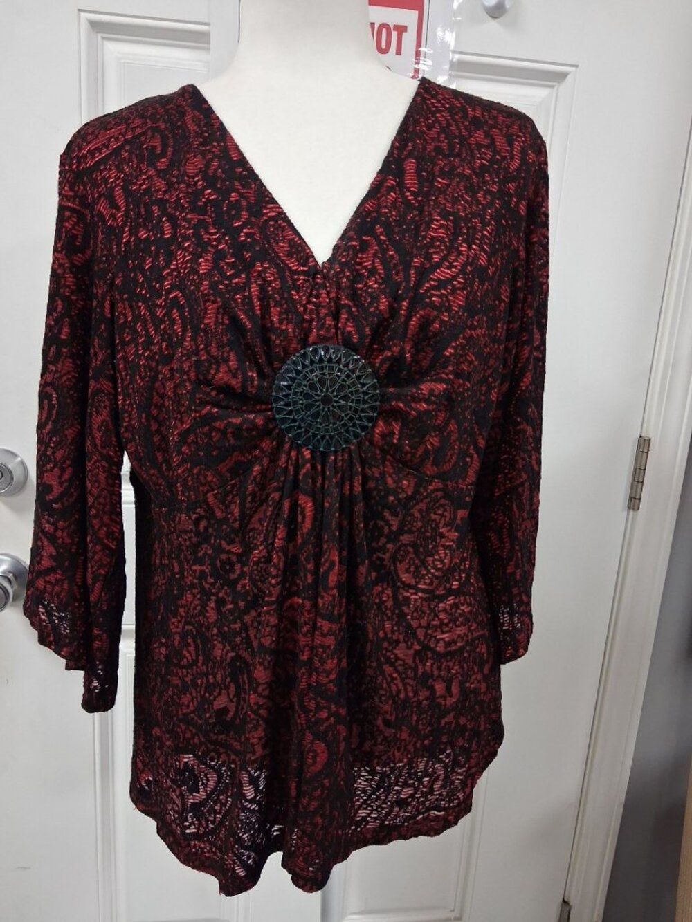Halo Woman's Blouse Shirt XL Red Black 3/4 Sleeve